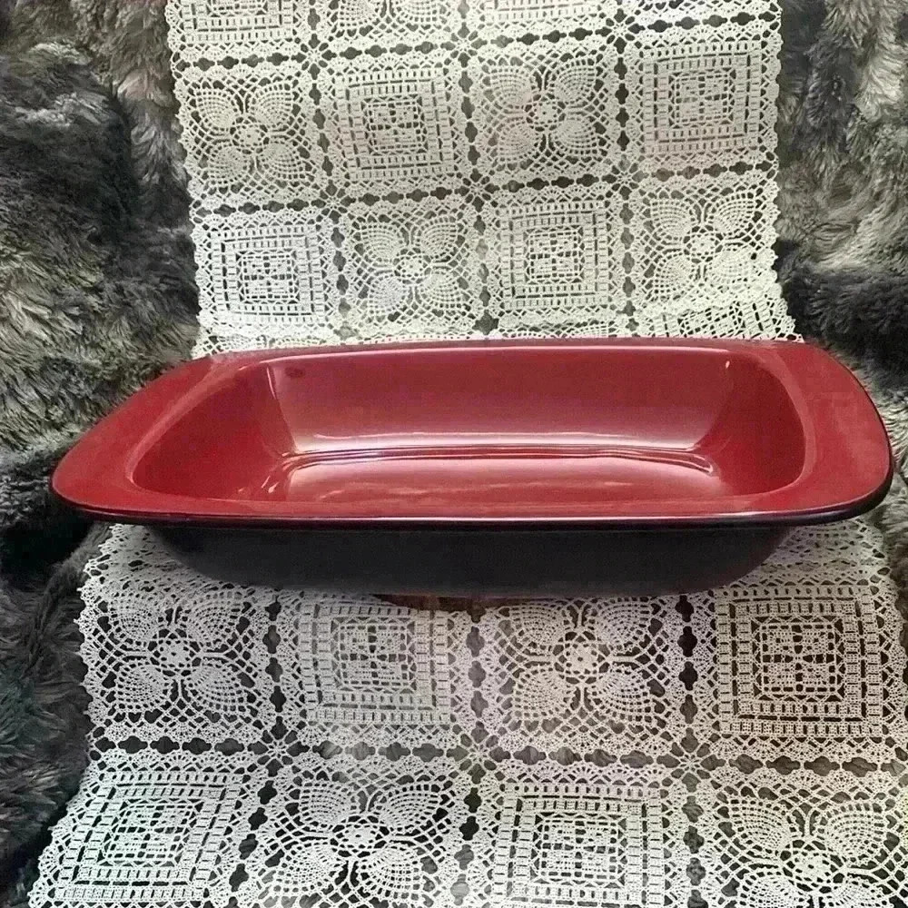 CorningWare  Hearthstone
Chili Red Rectangular Baking Dish